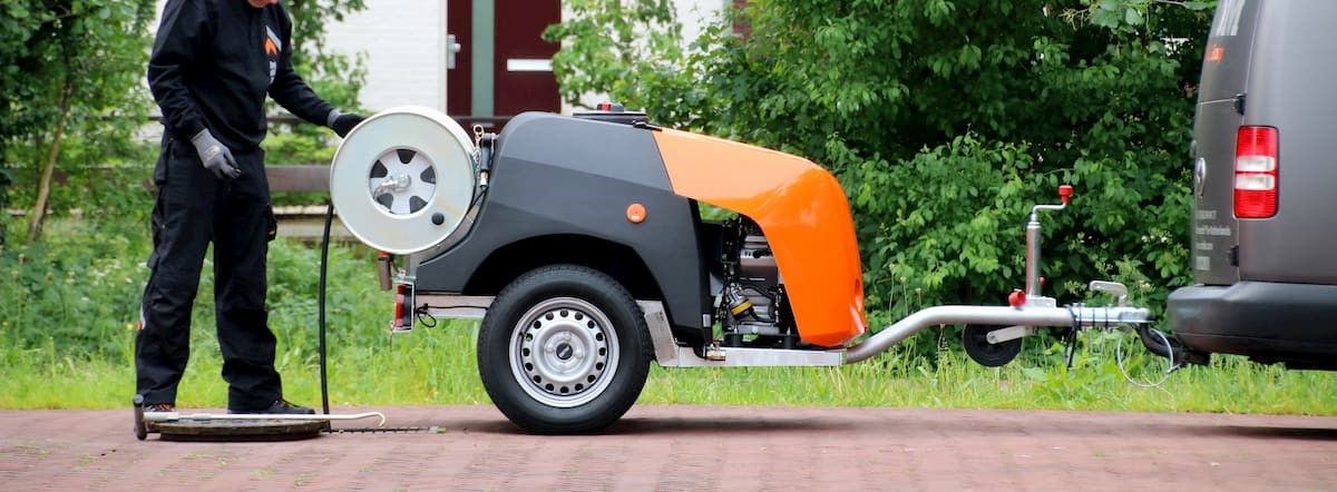 Gelegenheitsangebote Toilettenservice- und Rohrreinigungssysteme1